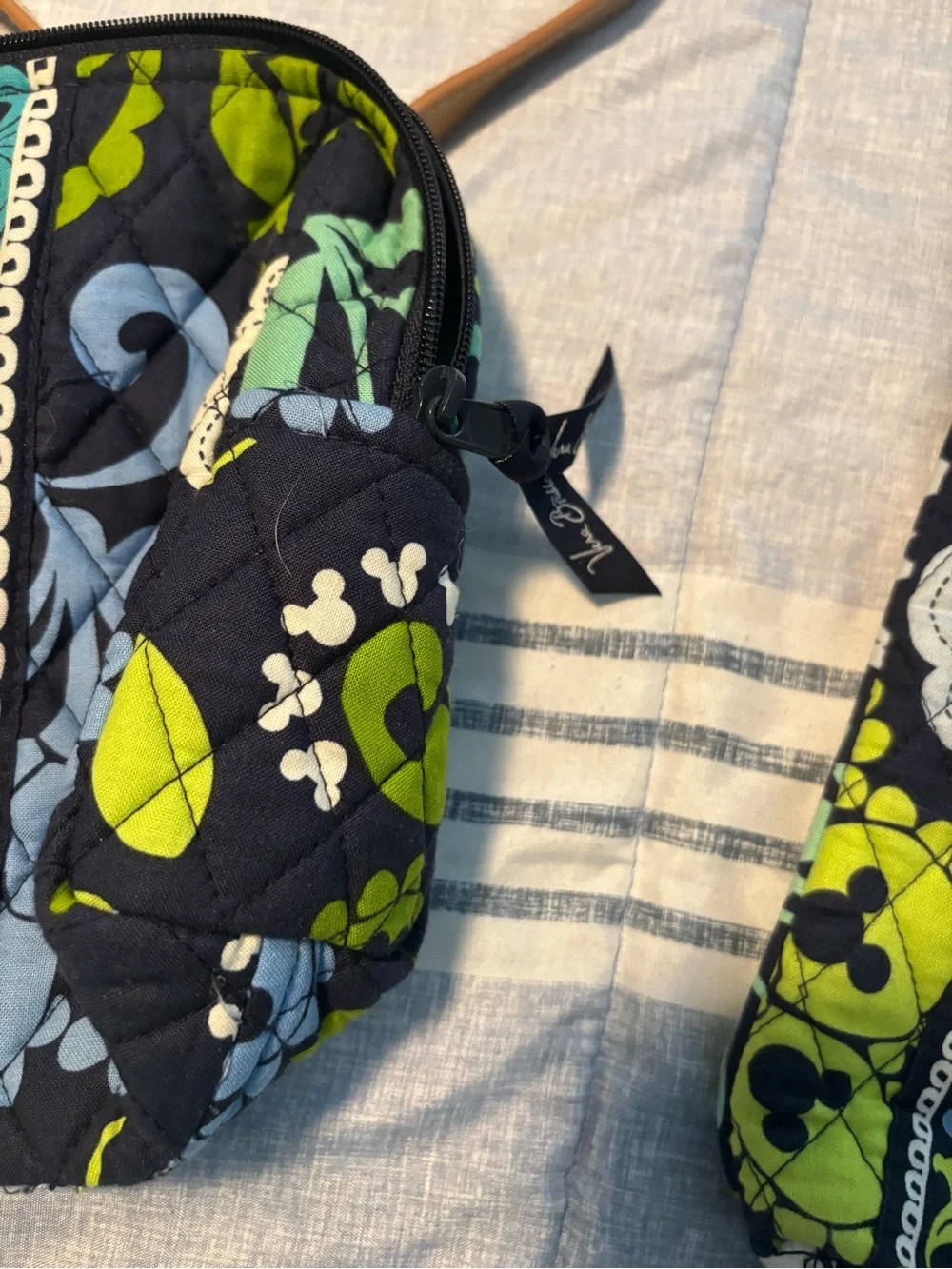 Vera Bradley stylish navy
